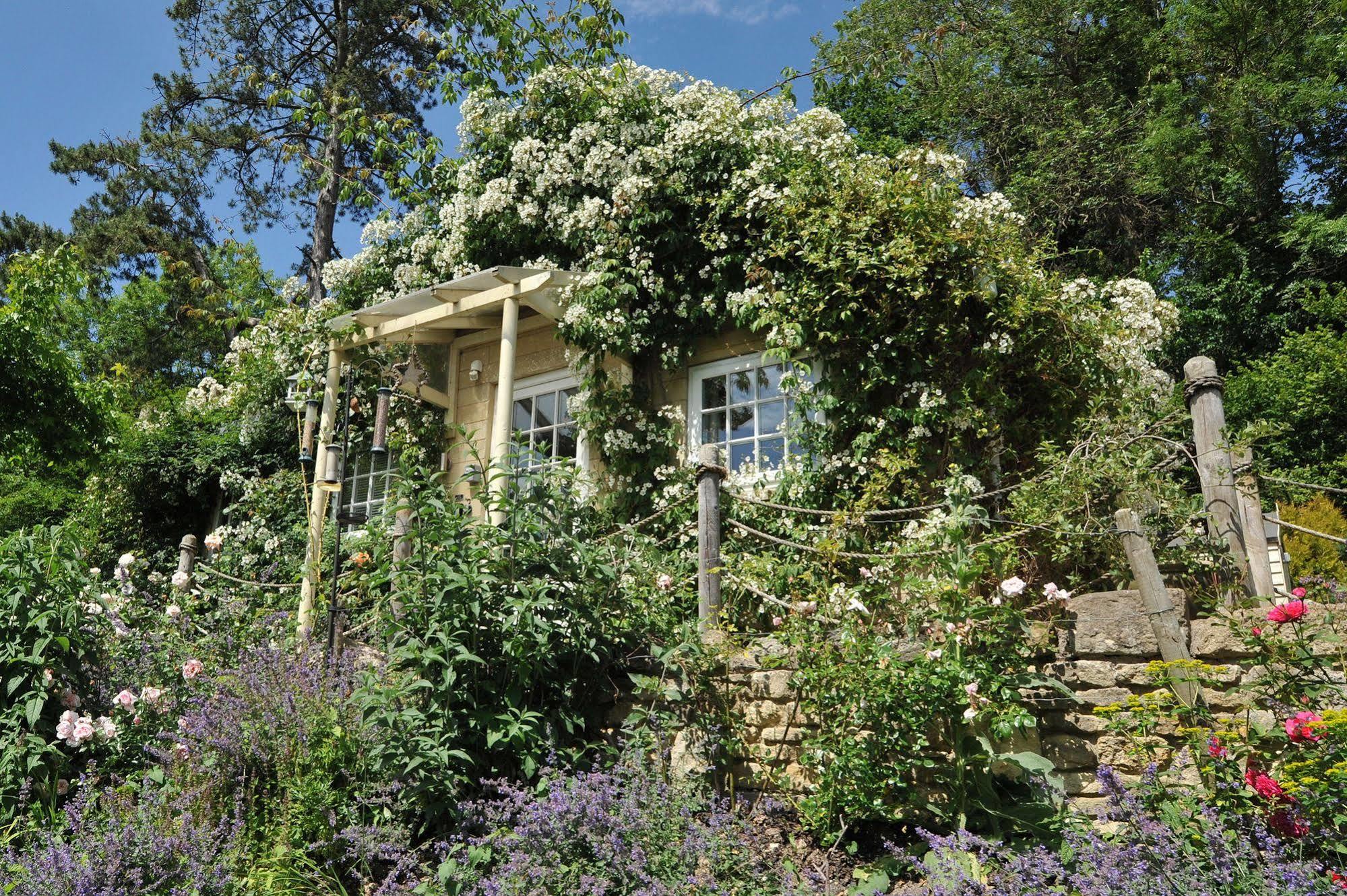 Tucking Mill View- Self Catering Apartment Bath Luaran gambar