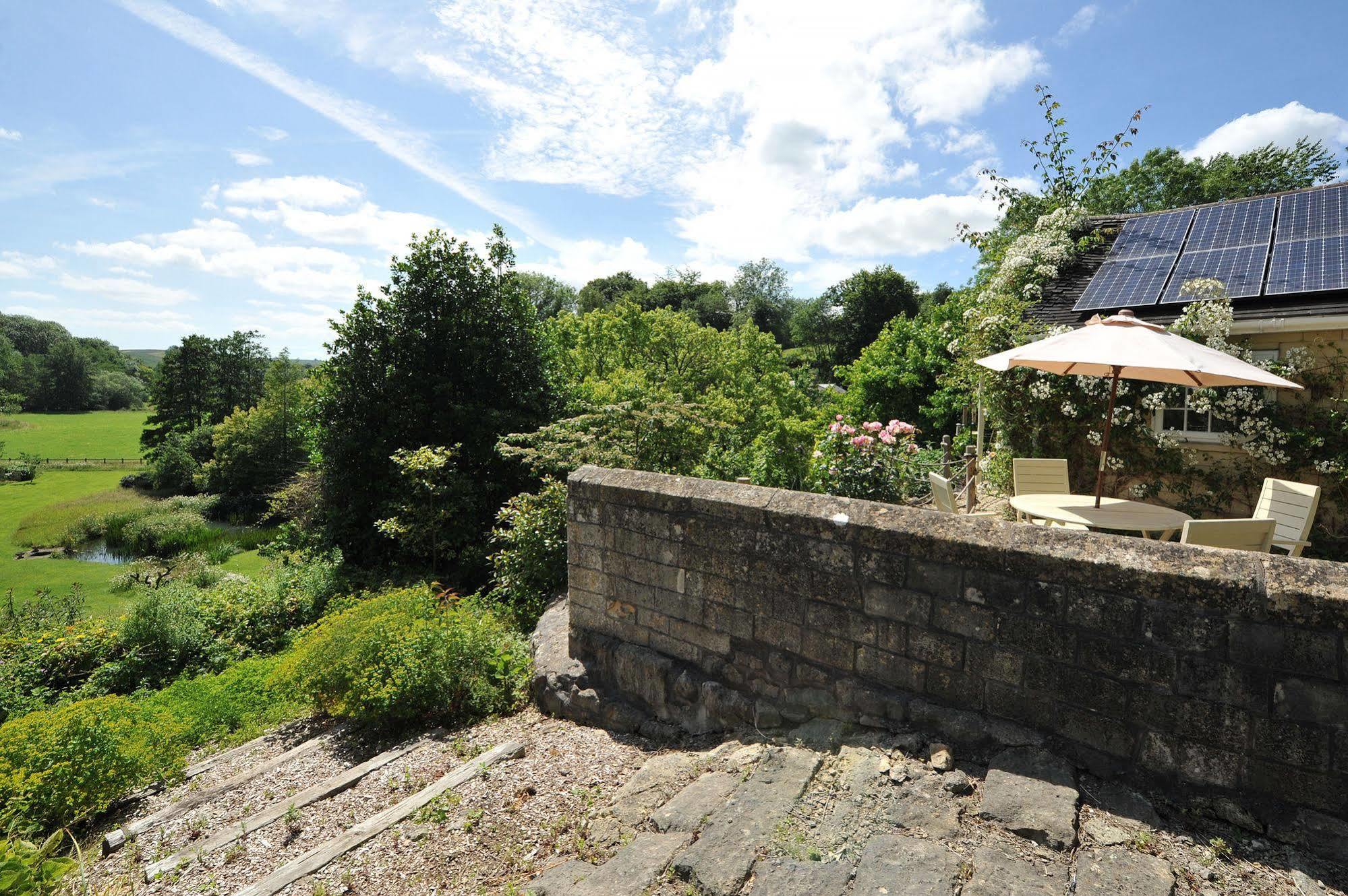 Tucking Mill View- Self Catering Apartment Bath Luaran gambar